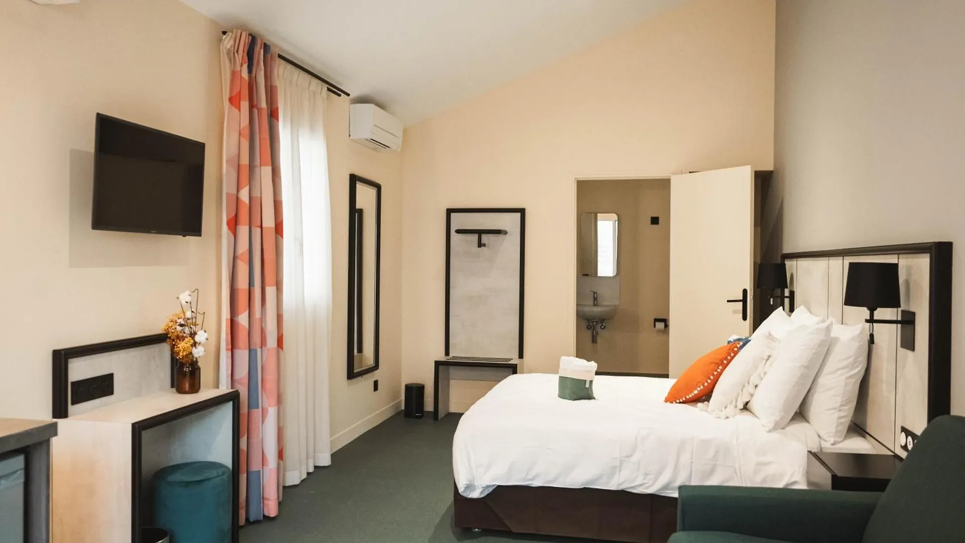 La Maison Montparnasse Hotel
